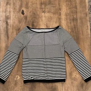 Bebe - Cropped Quarter Sleeve Top